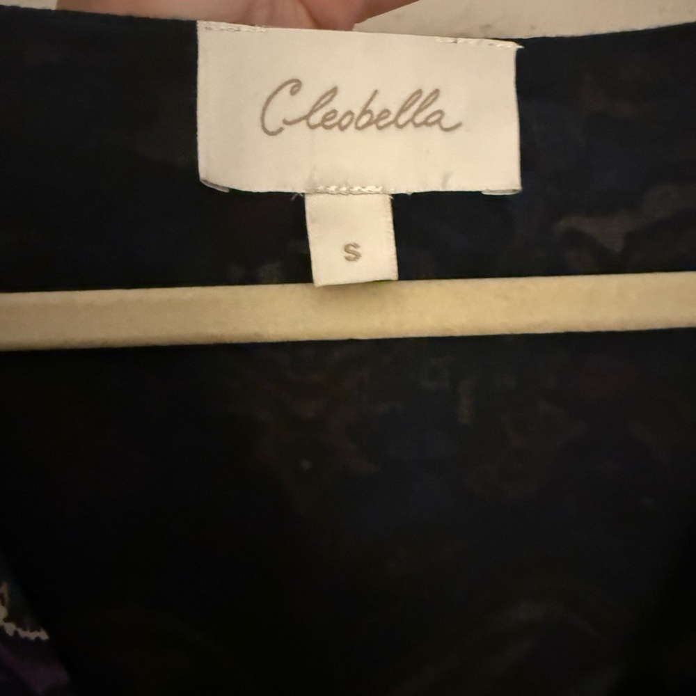 Cleobella Purple Floral V-Neck Mini Dress with Puff Sleeves - Picture 3 of 4